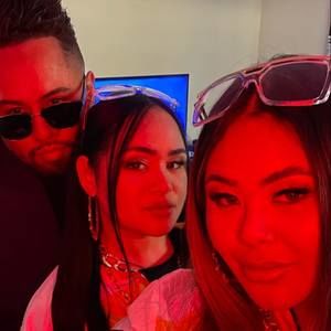 Meet your Posher, Deej